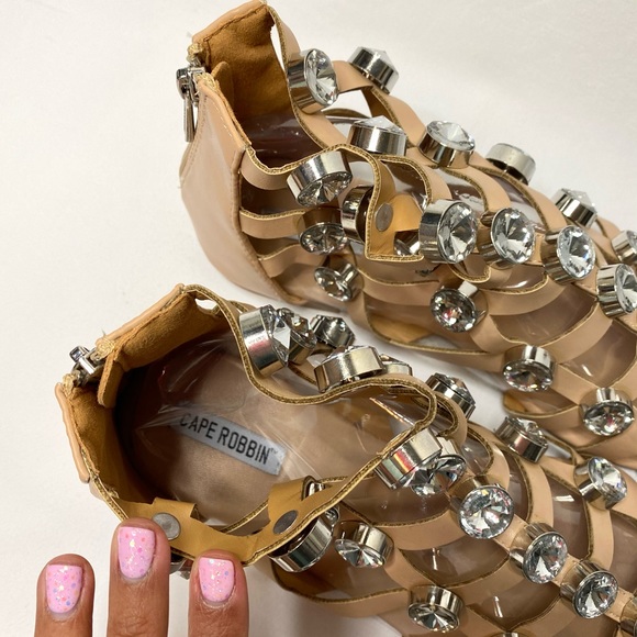 CAPE ROBBIN big gems rhinestone caged sandals ✨ - Picture 5 of 16